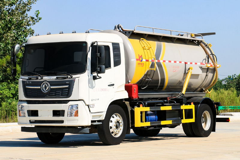 Dongfeng Tianjin 13-cubic-meter Sewage Suction Truck