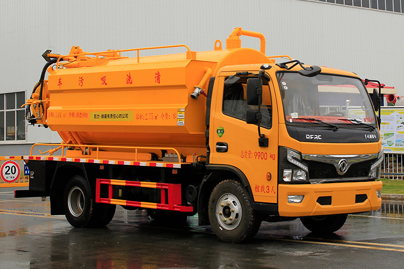 Dongfeng Xiao Furuika 10-cubic-meter Cleaning and Sewage Suction Truck (side-mounted tank) with a 3-cubic-meter clean water tank and a 7-cubic-meter sewage tank