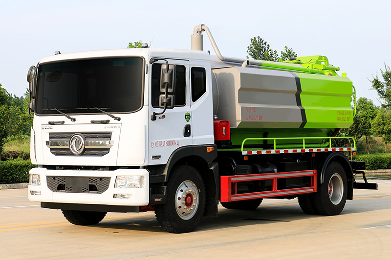 Dongfeng DoriKa D9 Water Tank and Vacuum Truck (Side-mounted Water Tank) with a 4.2-cubic-meter clean water tank and an 8-cubic-meter wastewater tank