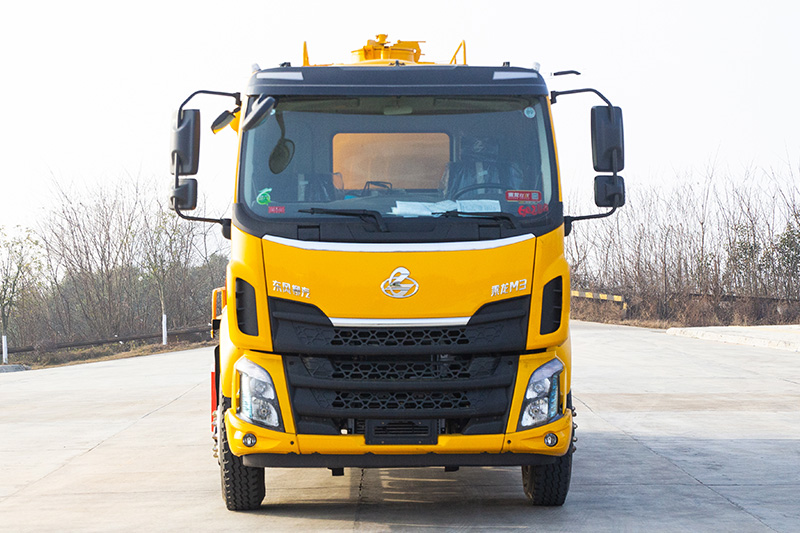 Dongfeng Liuzhou M3 Sewage Suction Truck (Integrated Tank) 15.8 cubic meters