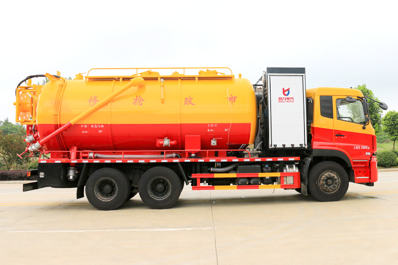 Dongfeng Tianlong Rear Twin-Axle Cleaning and Sewage Suction Truck (Integrated Tank) 21 cubic meters