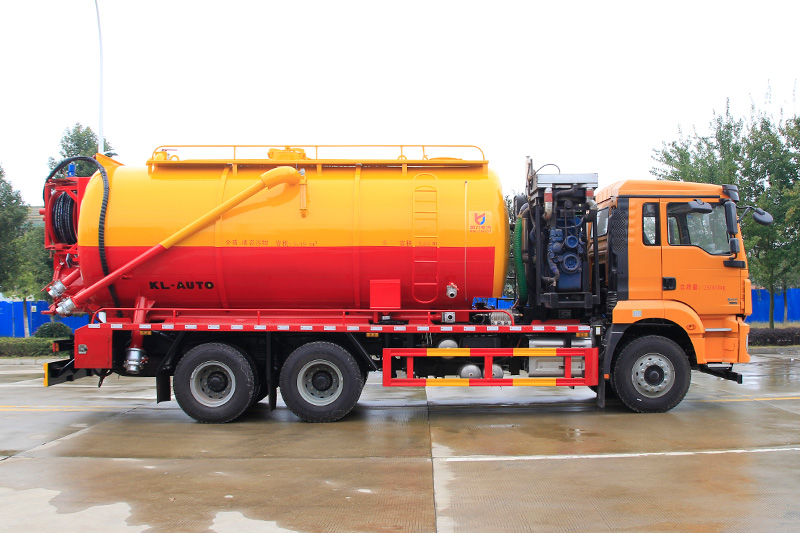 Shaanxi Automobile Delong Rear Twin-Axle Wastewater Suction Truck (Integrated Tank) 21 cubic meters