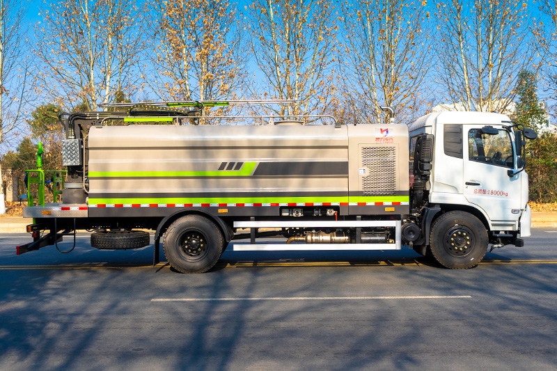Kailifeng-Dongfeng Tianjin Solar Panel Cleaning Truck