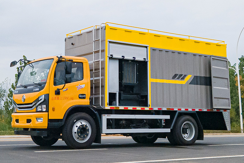 Kailifeng-Dongfeng Daluika Sewage Treatment Truck