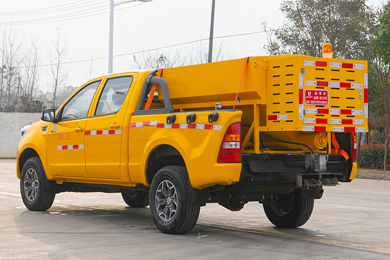 Kailifeng Snow Plow - Pickup Truck, 2.5 cubic meters